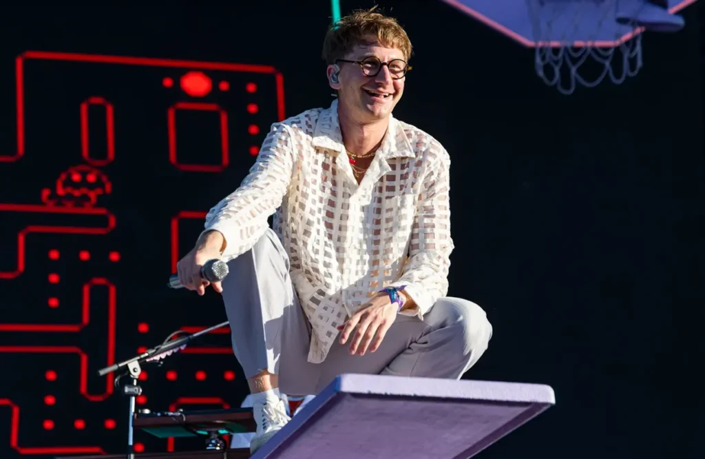 Dave Bayley Wife, Net Worth, Career, DJ Background, and Personal Life (2026)